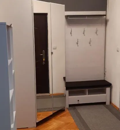 Cozy Mihaela With Balcony, Near Park Marjan & Old Town - Quiet Neighborhood Split