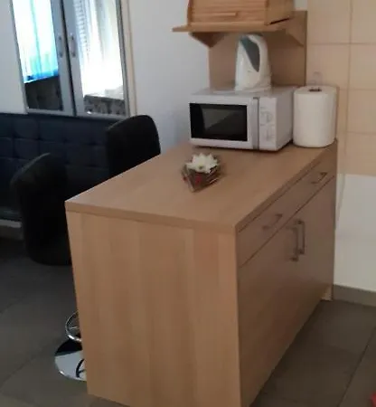 Appartement Cozy Mihaela With Balcony, Near Park Marjan & Old Town - Quiet Neighborhood *