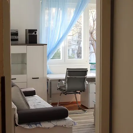 Apartamento Cozy Mihaela With Balcony, Near Park Marjan & Old Town - Quiet Neighborhood